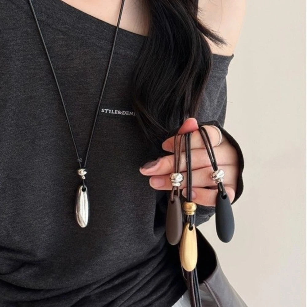 Collier "L'ESSENTIEL"